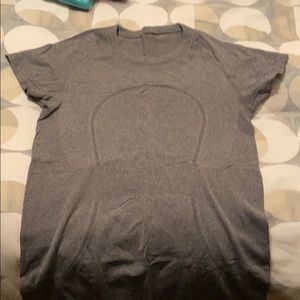 Lululemon short sleeve tee